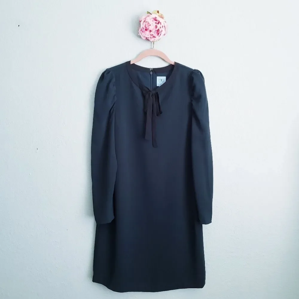 Cece Puff Sleeve Tie Neck Dress in spruce green - Picture 2 of 8